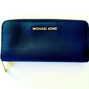 Michael Kors - Jet Set Large Saffiano Leather Continental Wallet - Navy - EUC